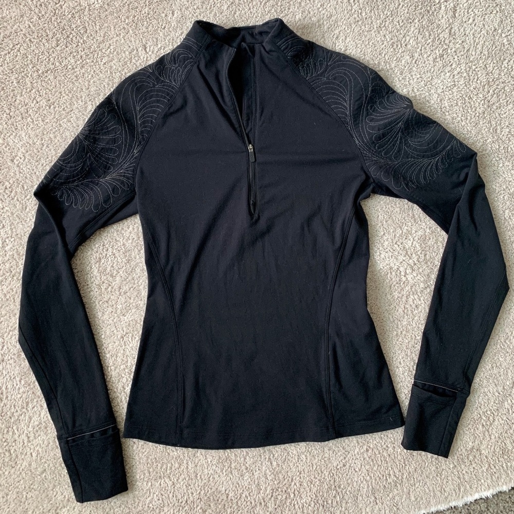 Cute! NWOT lululemon black quarter zip long sleeve
